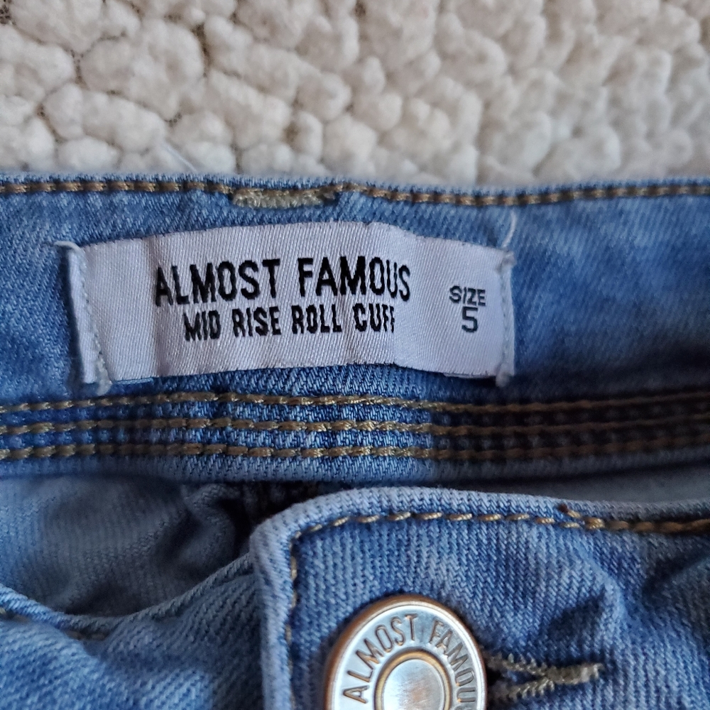 Almost Famous Mid Rise Distressed Jeans - Picture 6 of 8